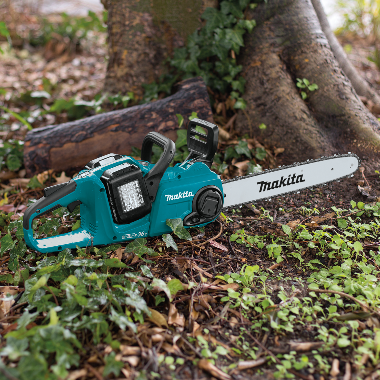 Makita XCU04PT 36V (18V X2) LXT Brushless 16" Chain Saw Kit with 4 Batteries (5.0Ah)