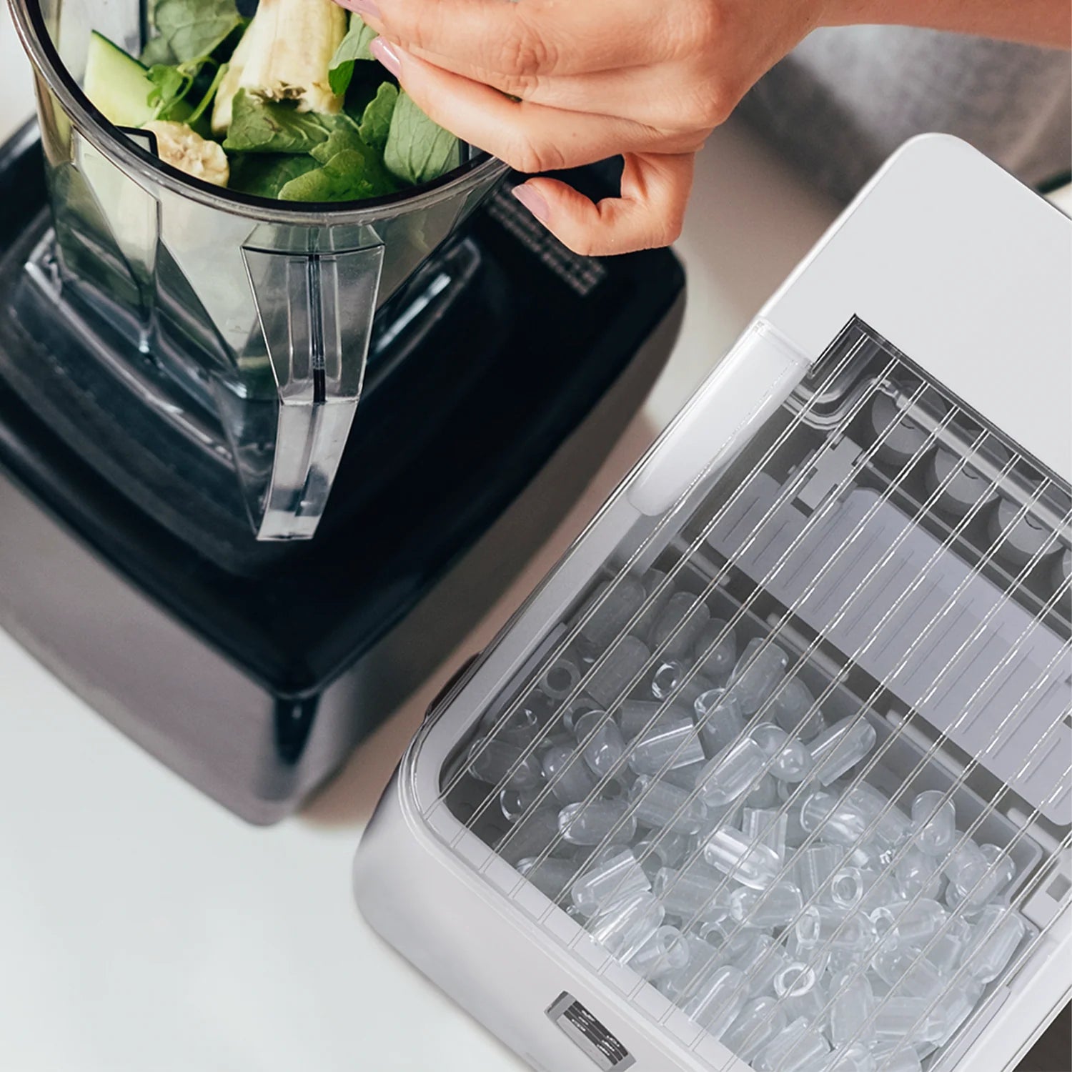 Countertop Ice Cube Maker - 2L Self-Cleaning Machine With 15kg Daily Output - White